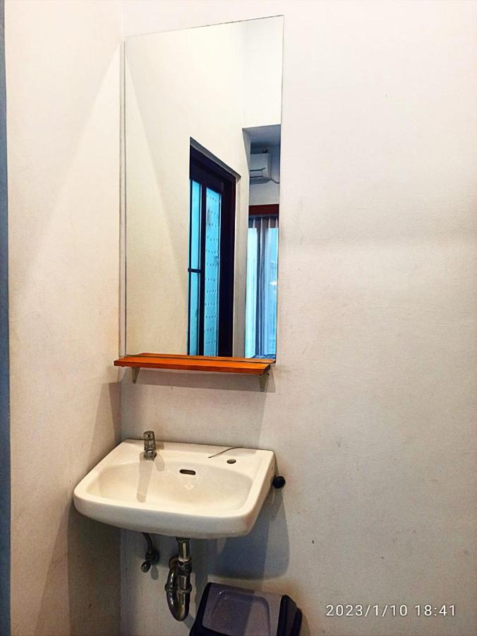 Loka Anyar Guest House ケロボカン エクステリア 写真