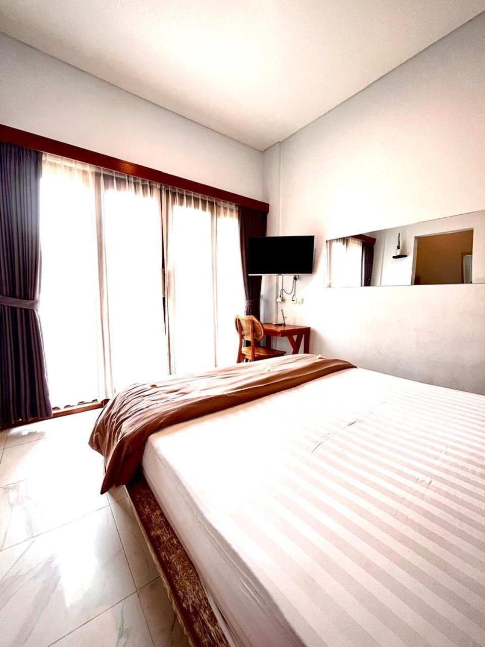 Loka Anyar Guest House ケロボカン エクステリア 写真